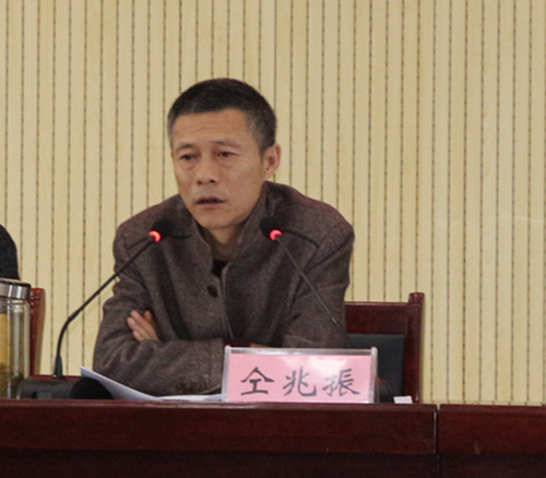 唐河县教体局局长仝兆振