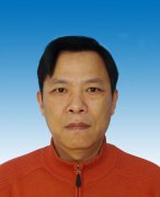 何一兵：特级教师，河南省学科带头人，省优秀