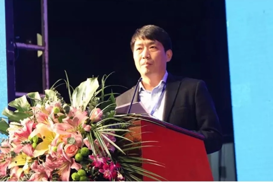 邓州市致远实验学校校长