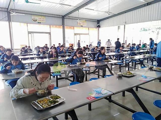 现场：南阳一中返校复学首日全流程：贴心、放心