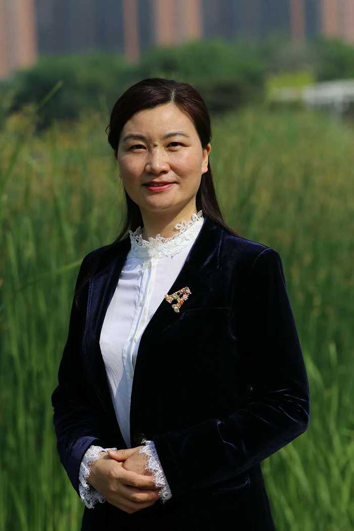 南阳市六小校长张瑛