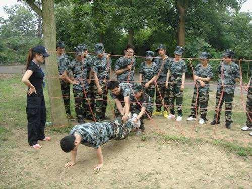 穿越电网第一个怎么过